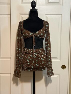 New Pink Dolls kill Brown Floral Tie-Front Long Sleeve Crop Top and Skirt Set